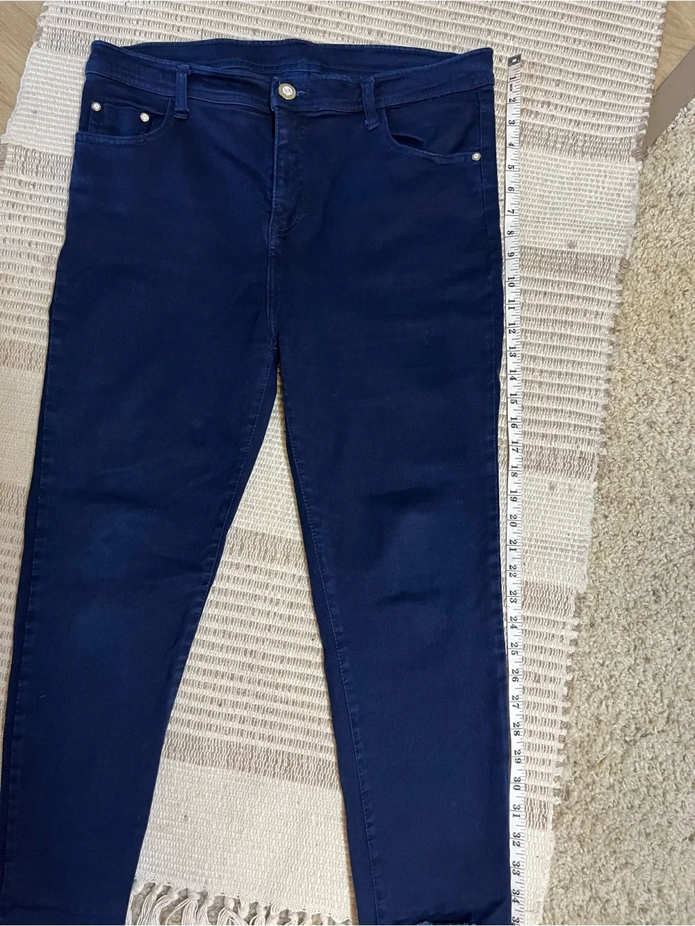 CHANEL Navy Blue Ankle Cropped Jeans